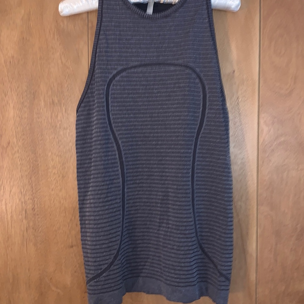 Lululemon swiftly tank